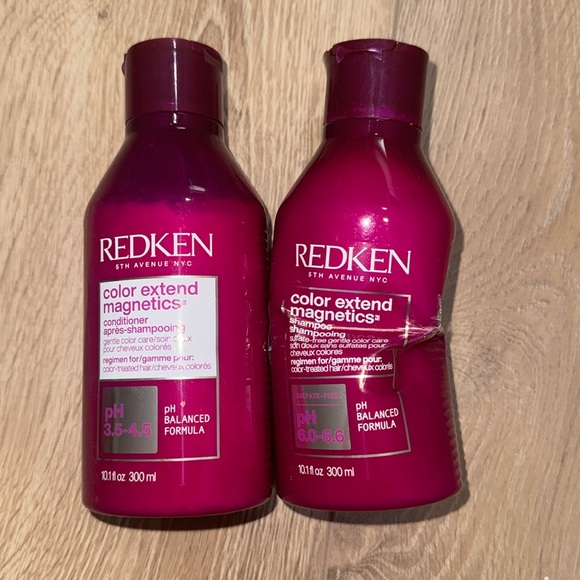 Redken Hair Redken Set Of Shampoo And Conditioner Color Extend